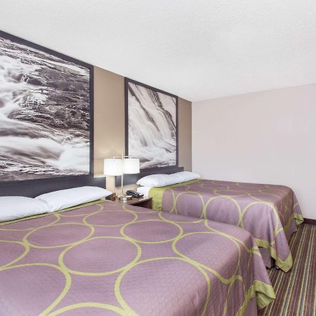 Super 8 By Wyndham Columbus Airport Hotell Eksteriør bilde