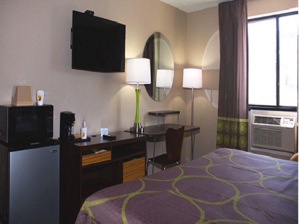 Super 8 By Wyndham Columbus Airport Hotell Eksteriør bilde